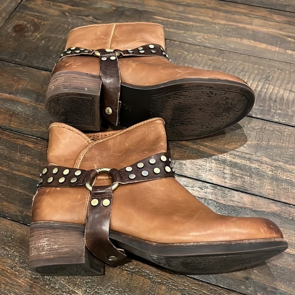 UGG Darling Harness Whisky Leather Ankle Boots - Picture 12 of 16